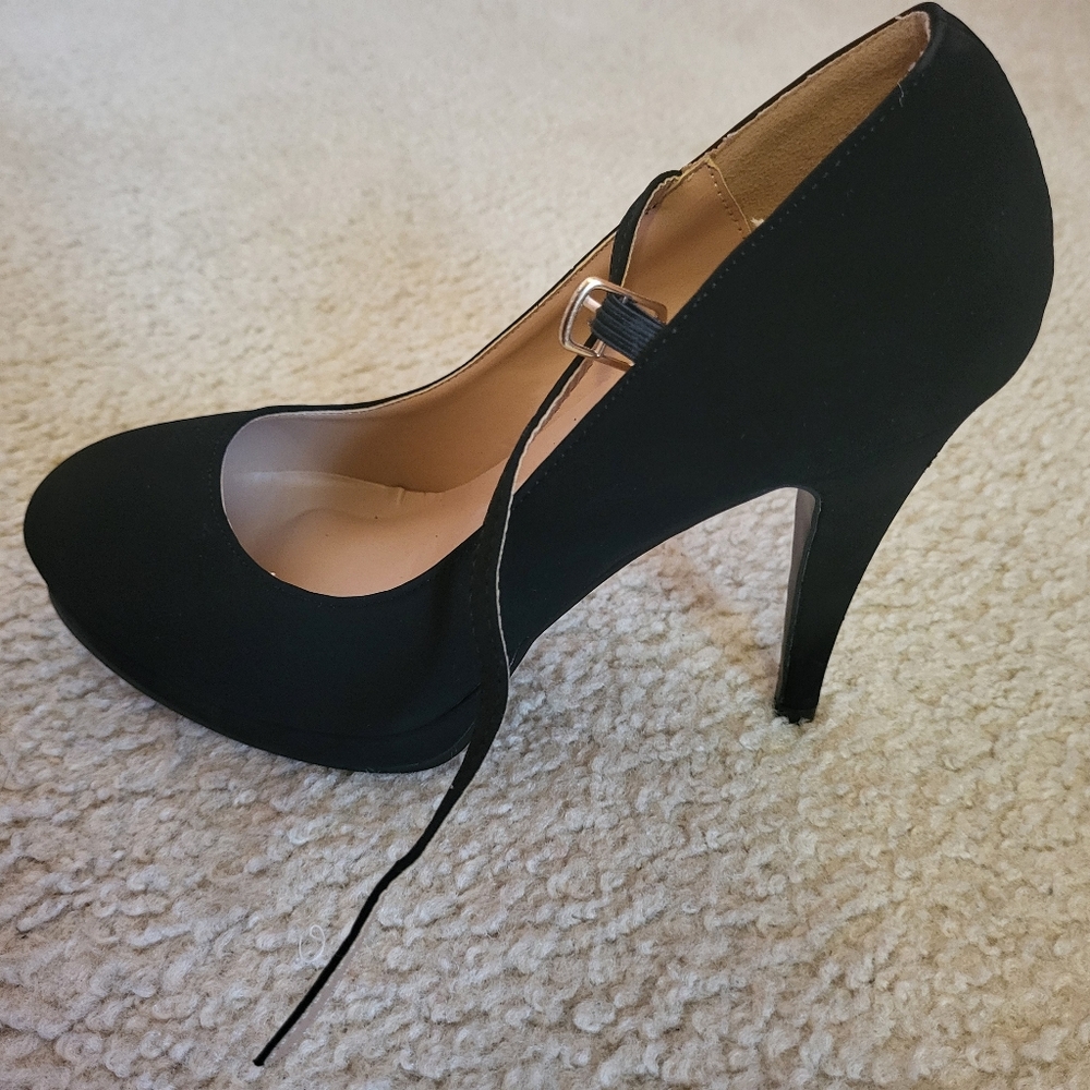 Journee Collection Black Heels